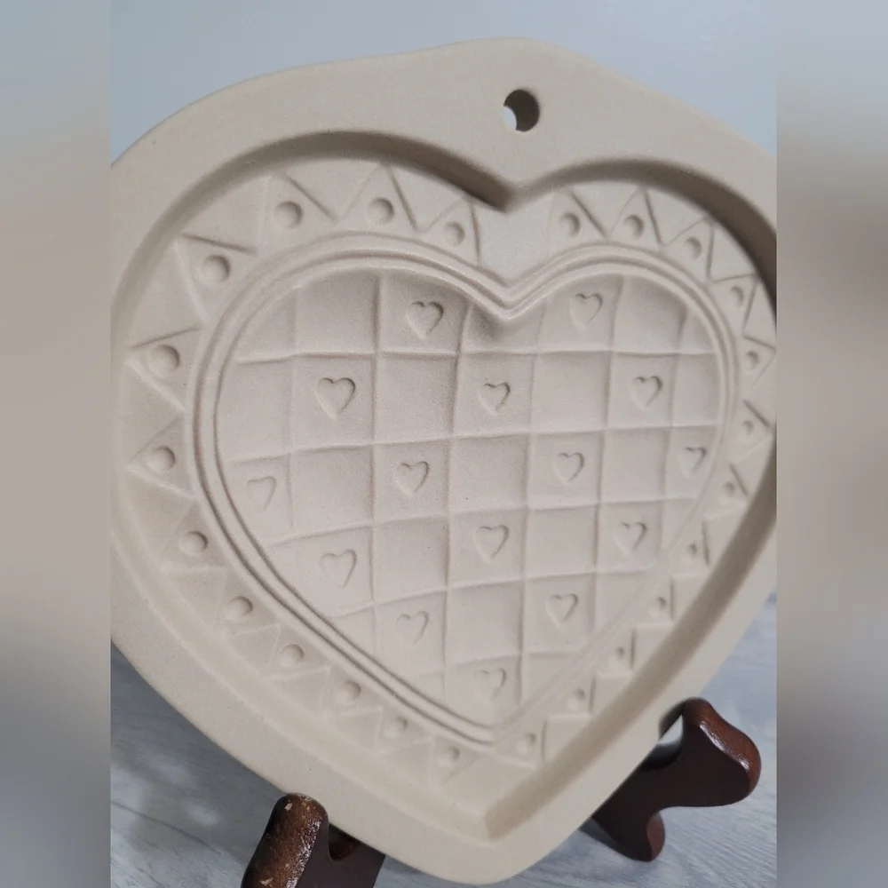 Vtg Brown Bag Cookie Art 1993 Quilted Heart Mold
